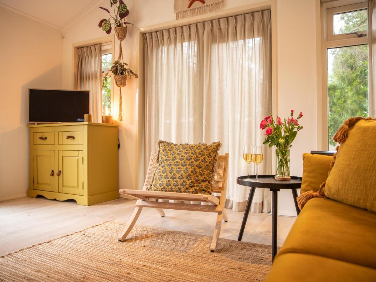Stayatsas Tiny House Julia In De Bossen Op De Veluwe! Epe Kültér fotó
